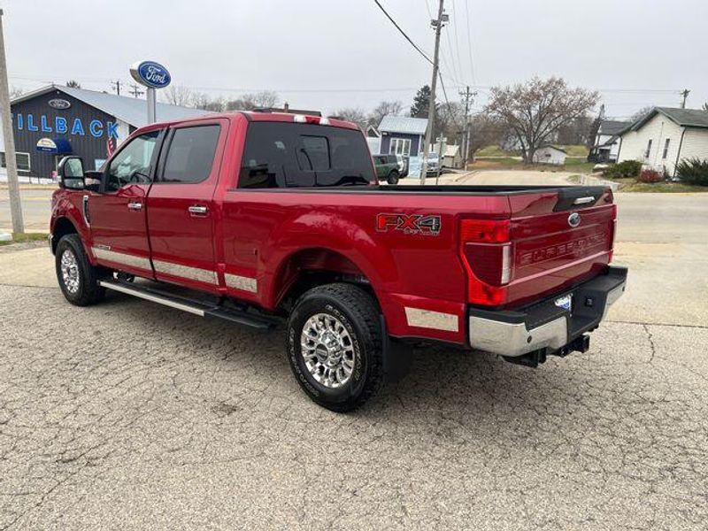 2022 Ford F-350 Lariat photo 4