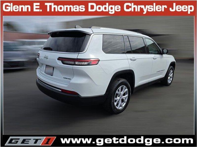 2022 Jeep Grand Cherokee Limited photo 5