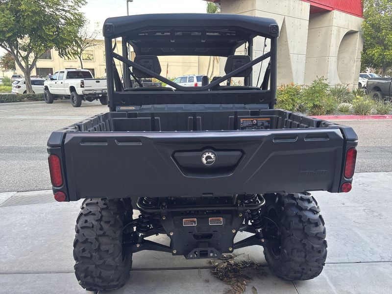 New 2026 Can-Am DEFENDER MAX XT HD9 Image 13