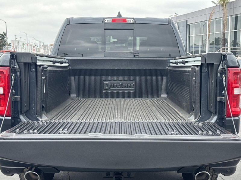 New 2026 RAM 1500 Big Horn Crew Cab 4x2 5'7' Box