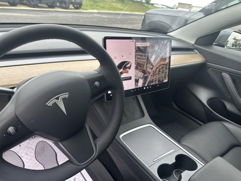 2021 Tesla Model 3 Standard Range PlusImage 24