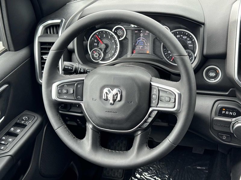 New 2026 RAM 1500 Big Horn Crew Cab 4x2 5'7' Box
