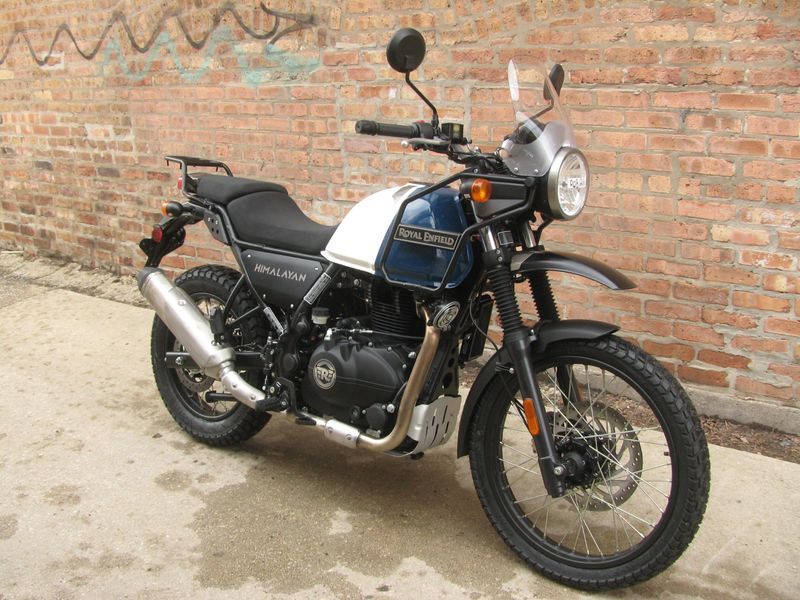 2022 Royal Enfield Himalayan in a Lake Blue exterior color. Motoworks Chicago 312-738-4269 motoworkschicago.com 