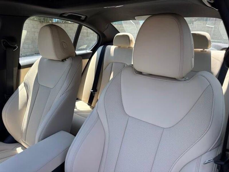 New 2026 BMW 3 Series 330iImage 19
