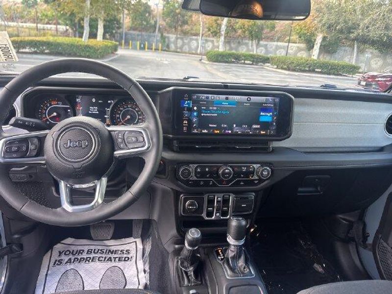 Used 2026 Jeep Wrangler SaharaImage 12