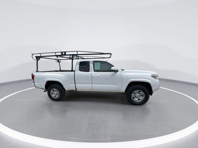 Used 2023 Toyota Tacoma SRImage 9