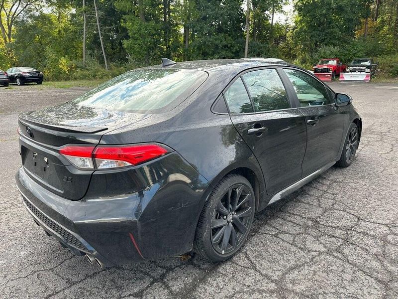 2022 Toyota Corolla SE NightshadeImage 10