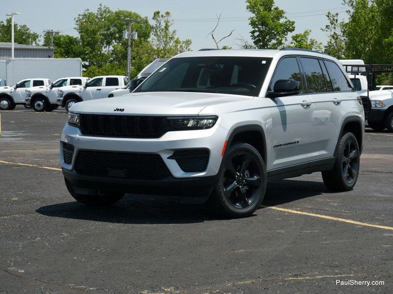 2022 Jeep Grand Cherokee FreedomImage 7
