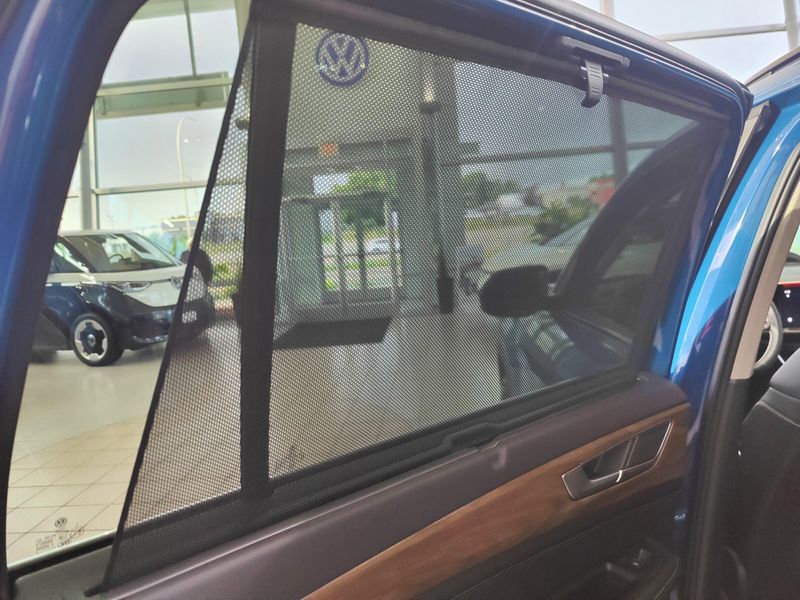 Used 2025 Volkswagen Atlas SE AWD w/TechnologyImage 18