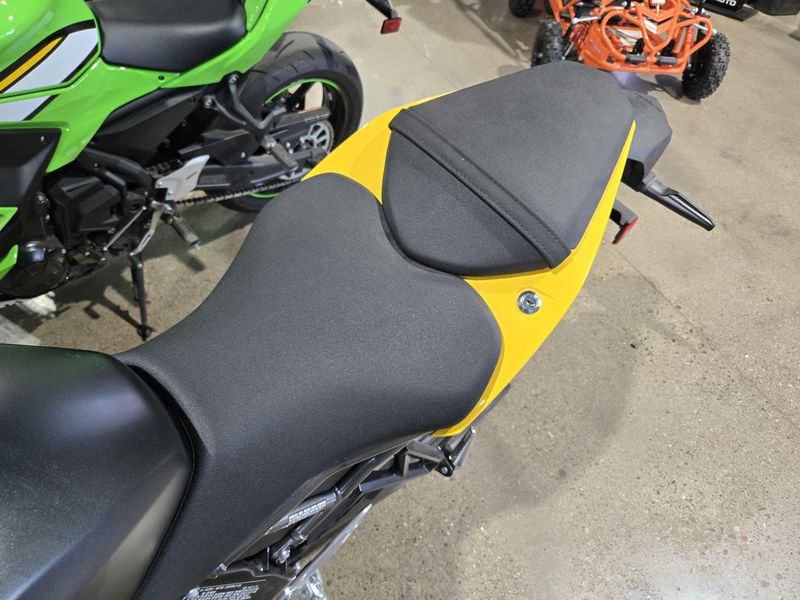 2024 Suzuki GSXS 8R Image 17