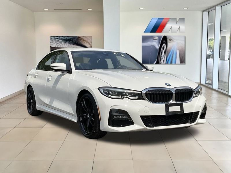 2022 BMW 3 Series 330iImage 2