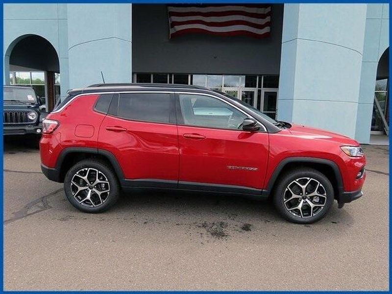 2025 Jeep Compass LimitedImage 2