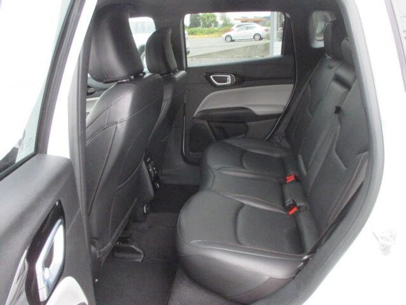 Used 2024 Jeep Compass LimitedImage 23