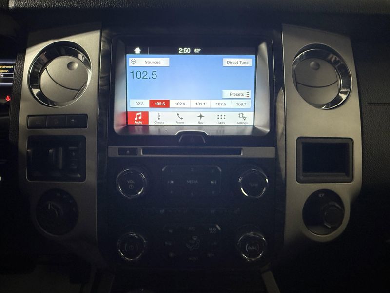 Used 2016 Ford Expedition LimitedImage 32