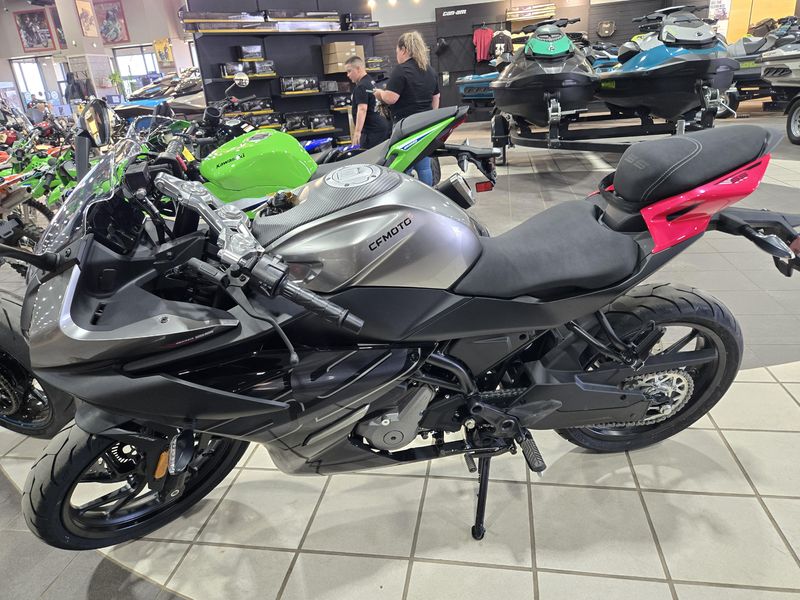 NEW 2026 CFMOTO 300 SS Image 3