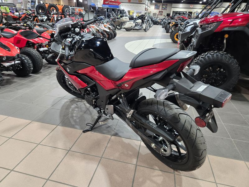 NEW 2025 SUZUKI GSX 250R ABS Image 6