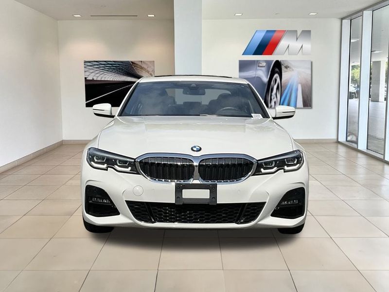 2022 BMW 3 Series 330iImage 3