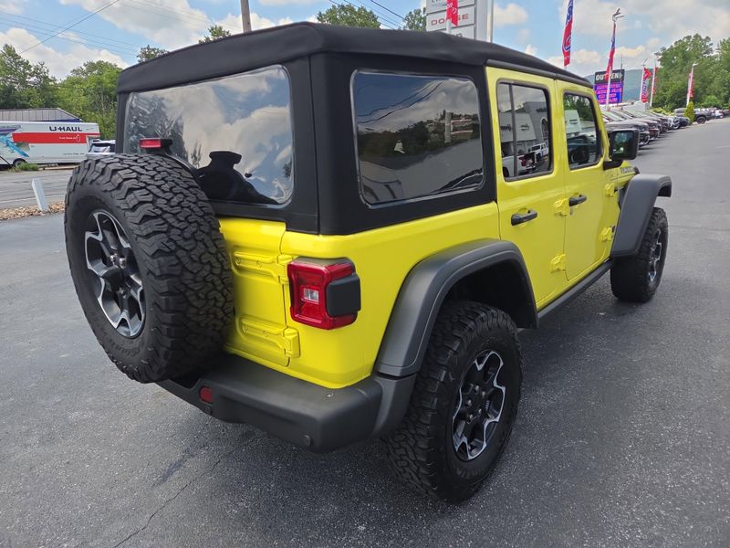 2022 Jeep Wrangler 4xe Unlimited Rubicon photo 3