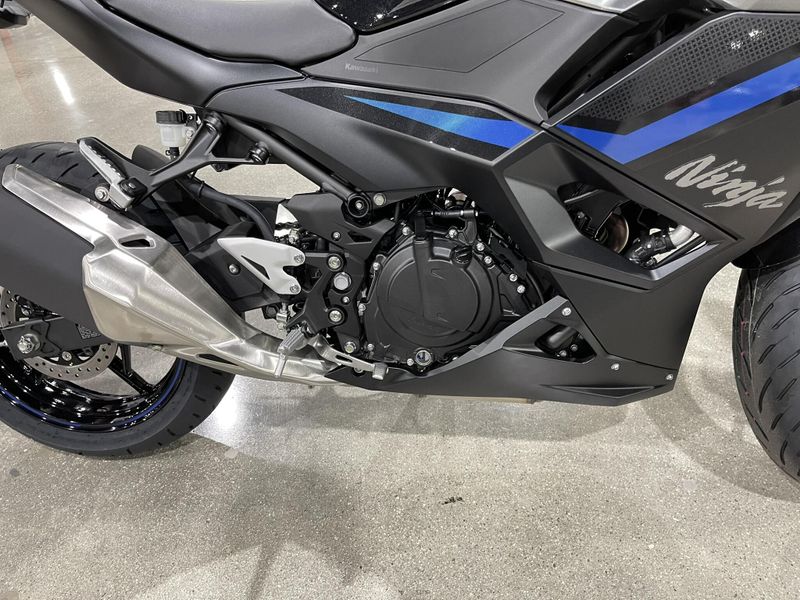 2025 Kawasaki NINJA 500 ABS Image 13