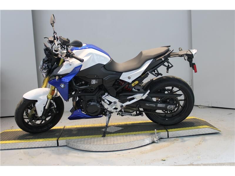 Used 2022 BMW F 900 R Image 2