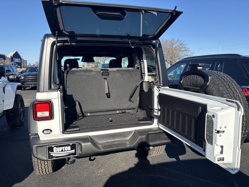 New 2026 Jeep Wrangler 2-door Sport SImage 8