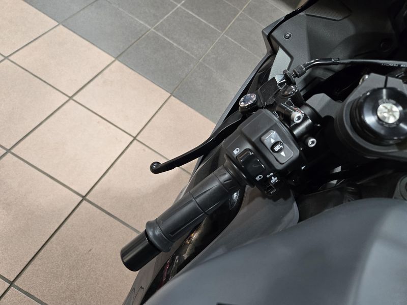 NEW 2025 KAWASAKI NINJA ZX6R NINJA ZX6R BASE Image 12