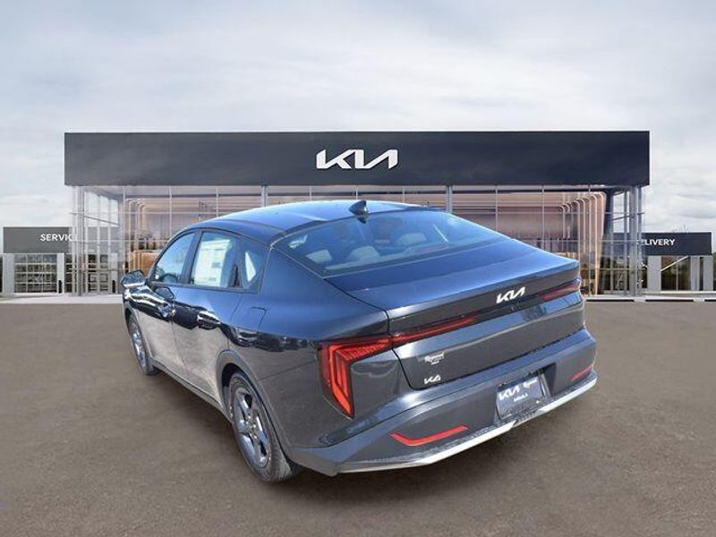 New 2026 Kia K4 LXSImage 6