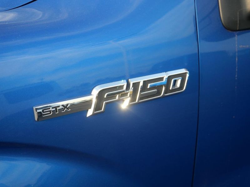 2013 Ford F-150 STXImage 8