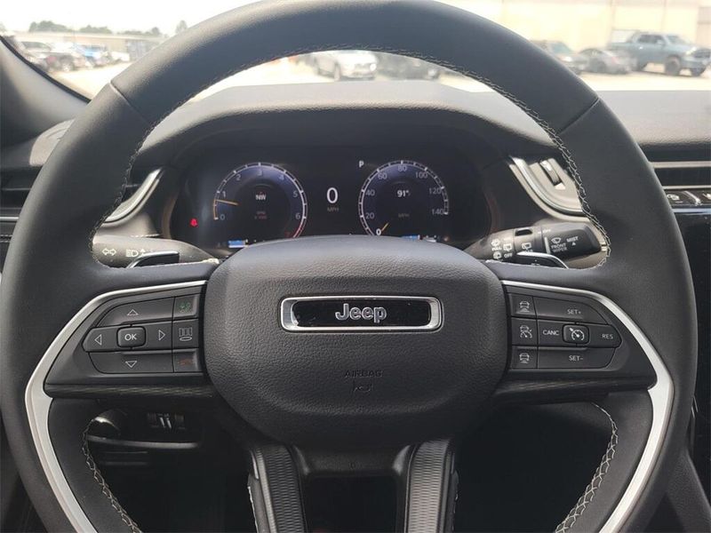2024 Jeep Grand Cherokee LaredoImage 11