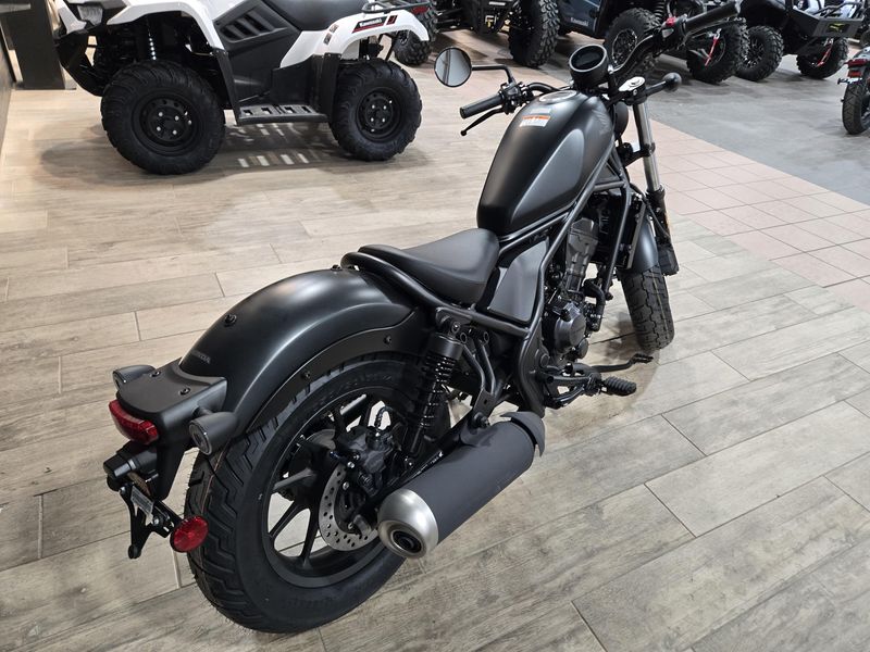 2025 Honda REBEL 300 MATTE BLACK METALLIC Image 3