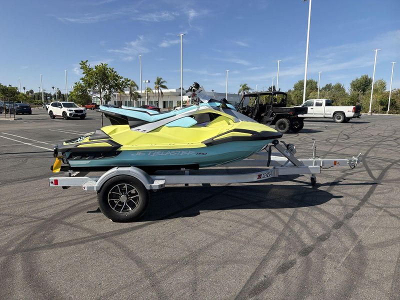 New 2023 Sea-Doo MOVE II AL Image 18