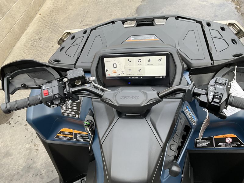 New 2026 Can-Am OUTLANDER MAX LTD 1000R DEMO Image 10