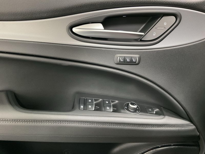 New 2026 Alfa Romeo Stelvio AwdImage 16