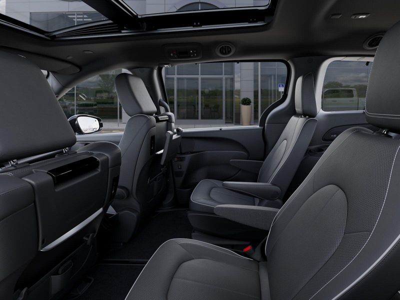 New 2026 Chrysler Pacifica LimitedImage 54