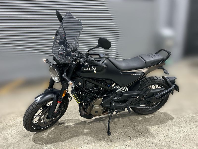 Used 2023 Husqvarna SVARTPILEN 401 Image 20