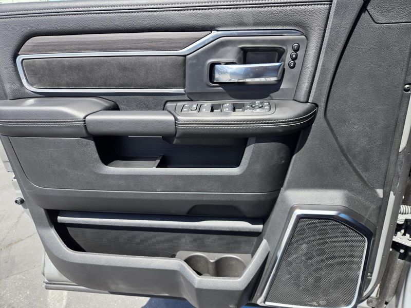 New 2026 RAM 3500 Laramie Crew Cab 4x4 6'4' Box