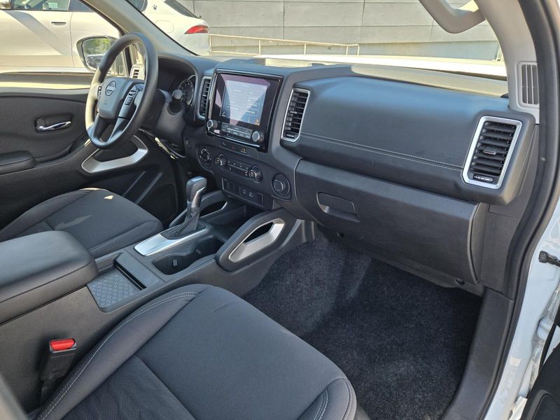 Used 2024 Nissan Frontier Crew Cab 4x4 SV