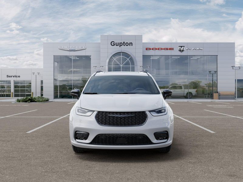 New 2026 Chrysler Pacifica LimitedImage 37