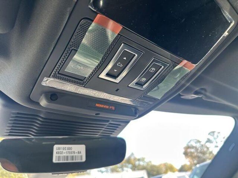 Used 2025 Land Rover Range Rover Evoque Dynamic SE
