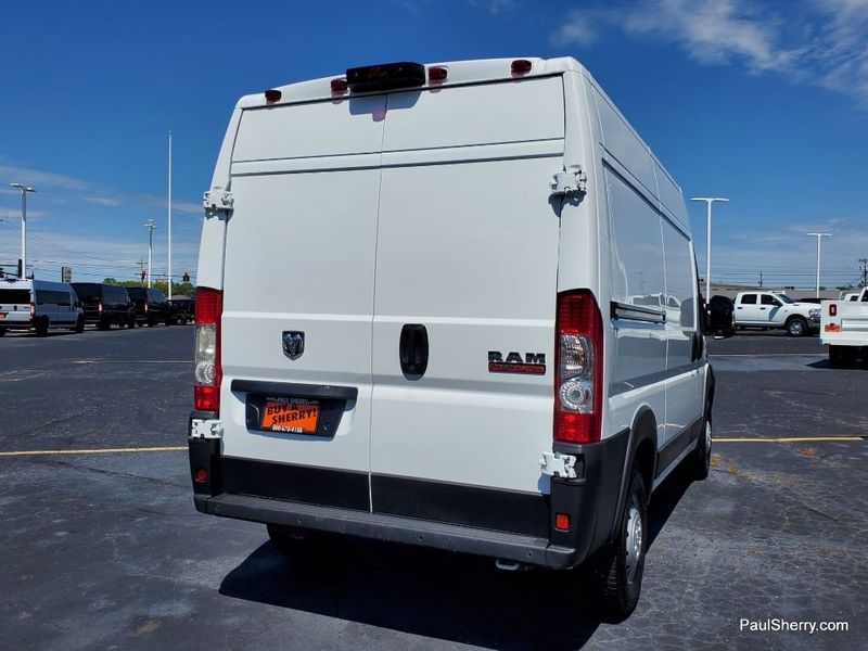 2022 RAM ProMaster 2500 High RoofImage 9