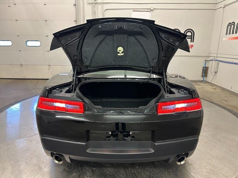 2014 Chevrolet Camaro 1LTImage 15