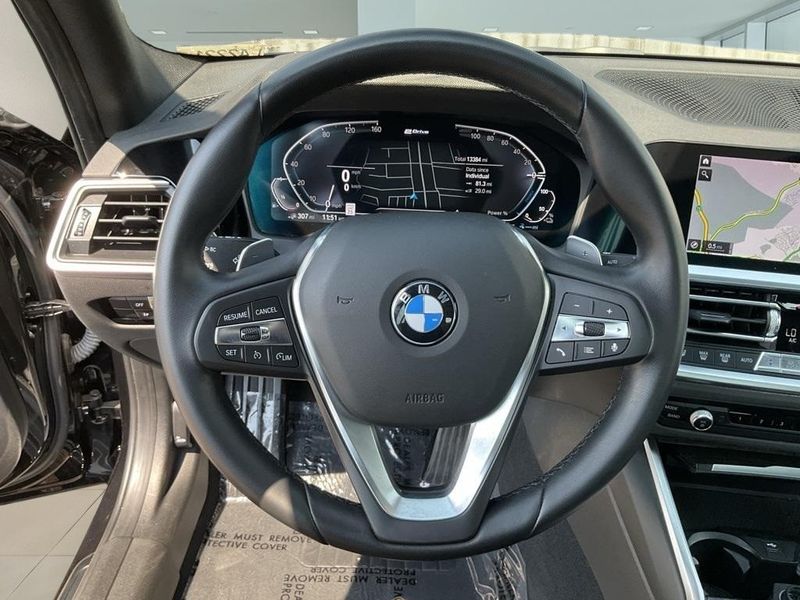 2021 BMW 3 Series 330e iPerformanceImage 21