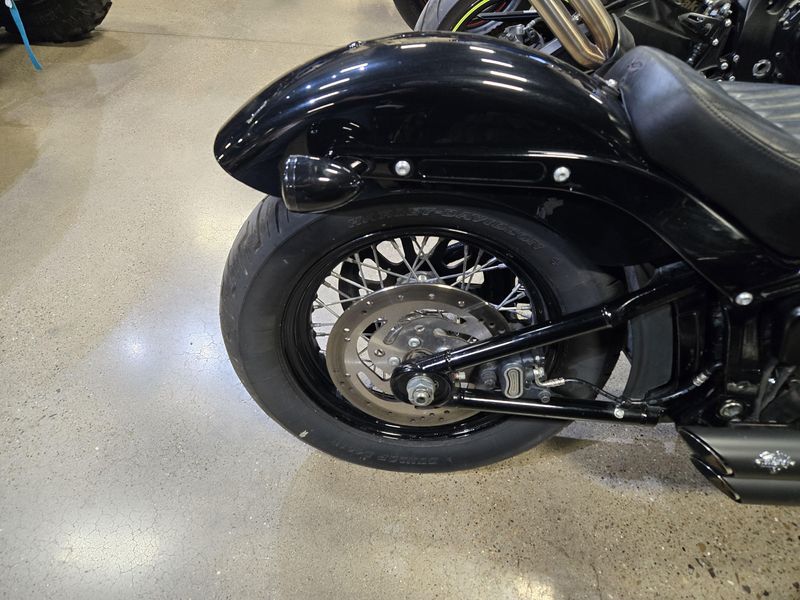 2019 HARLEY SOFTAIL STREET BOBImage 13