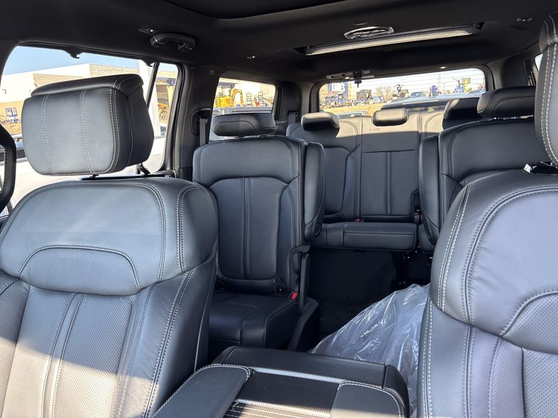2026 Jeep Grand Wagoneer Summit Obsidian 4x4Image 47