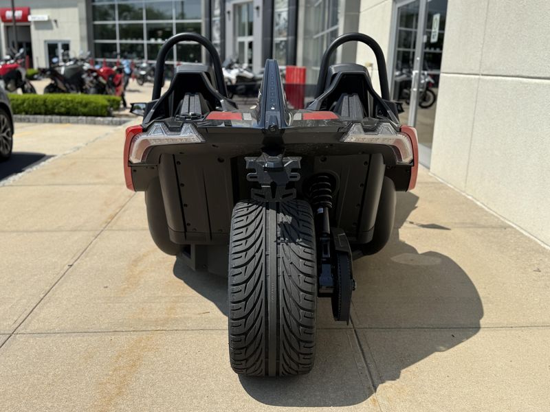 2024 Polaris SLINGSHOT SLR MANUALImage 5