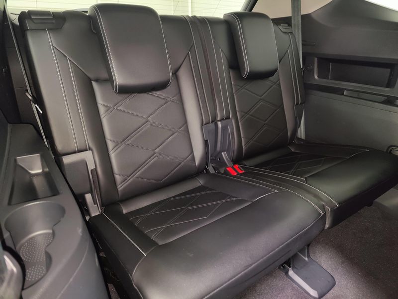 Used 2024 Volkswagen Atlas SE AWD w/TechnologyImage 18
