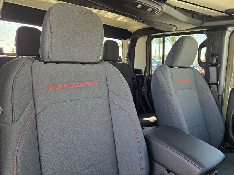 New 2026 Jeep Gladiator Rubicon 4x4