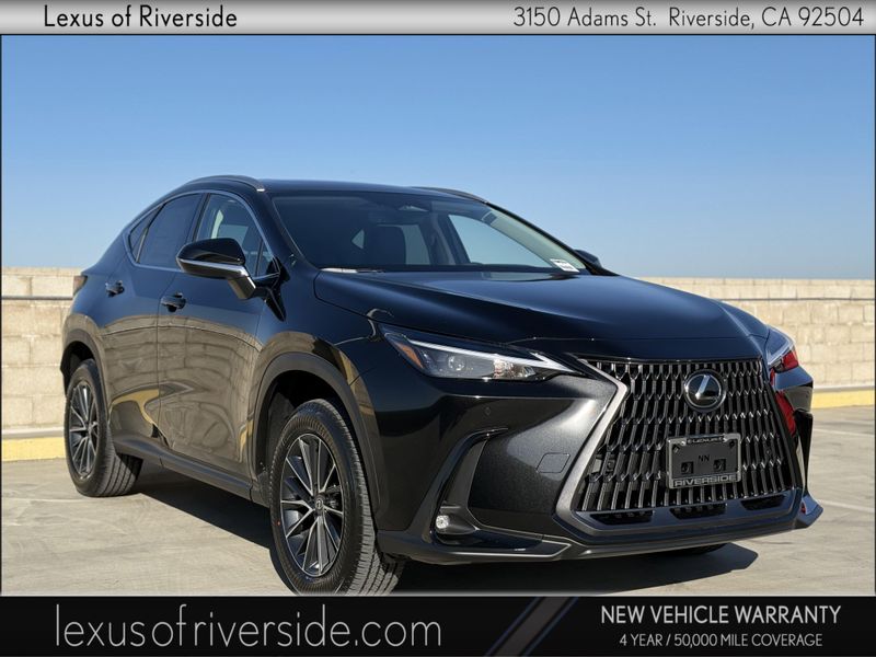 2025 Lexus NX 250Image 1