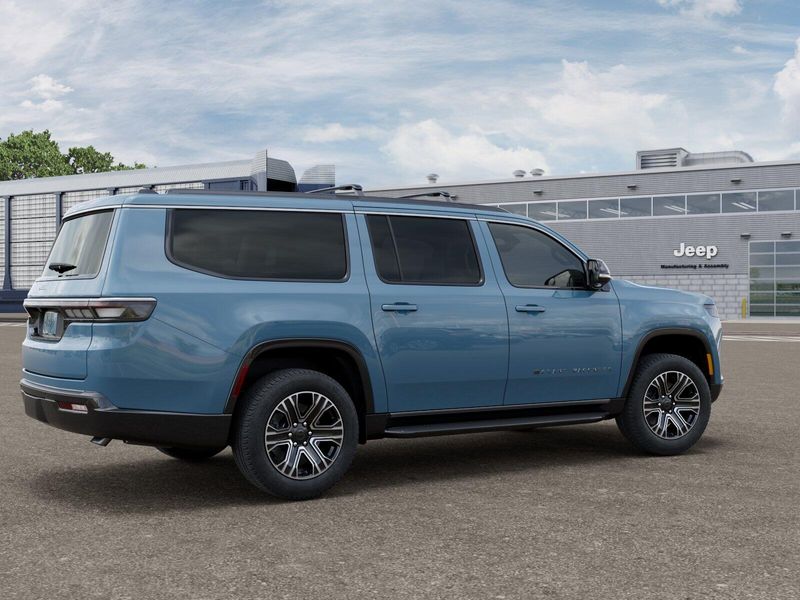 2026 Jeep Grand Wagoneer L 4x4Image 17