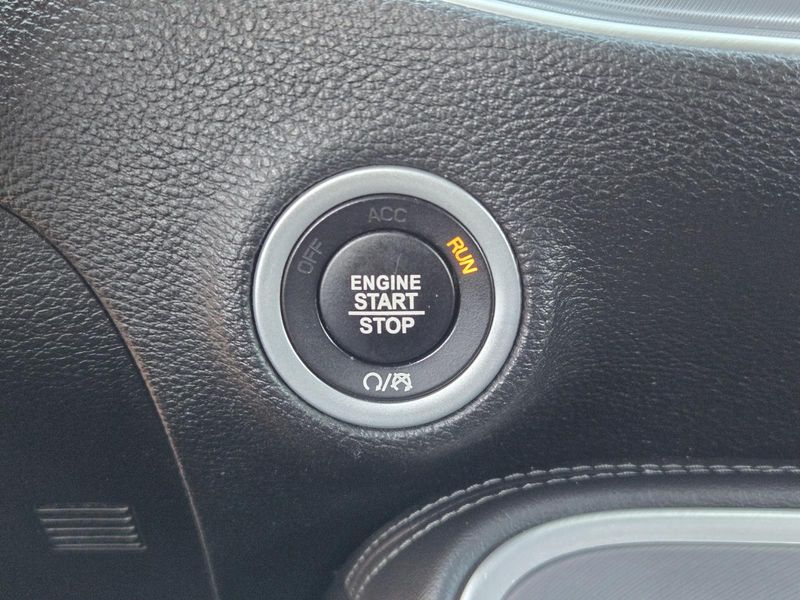 Used 2021 Dodge Challenger SXT RWD